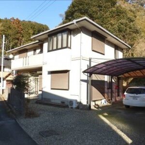 古座川町池野山２階建て貸家